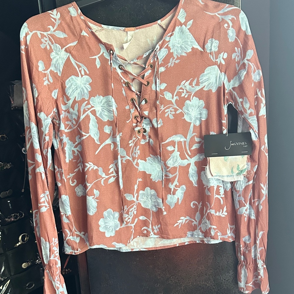 SeaGypsies Floral Lace-Up Blouse in Brown and Blue
